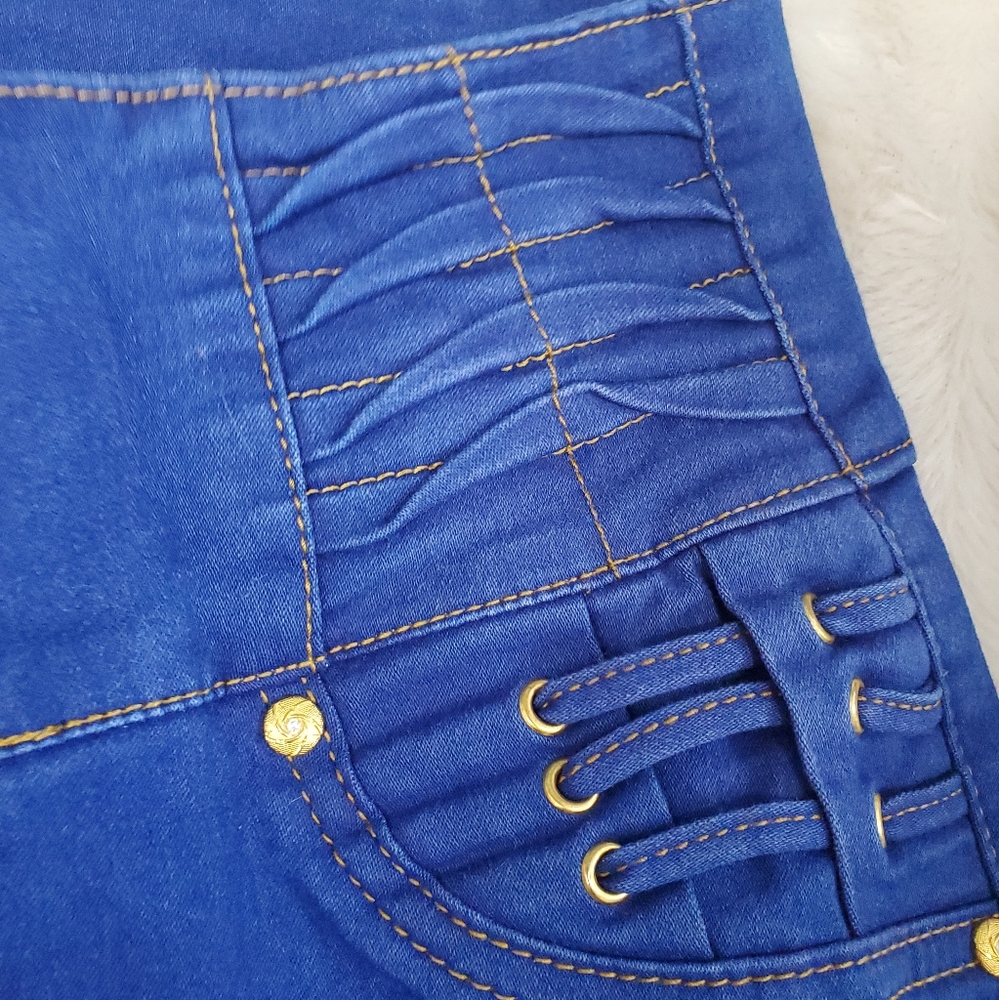 TUSH PUSH~BLUE 4 BUTTON HIGH-RISE JEGGINGS WITH TEXTURED ACCENTS! - Picture 4 of 16